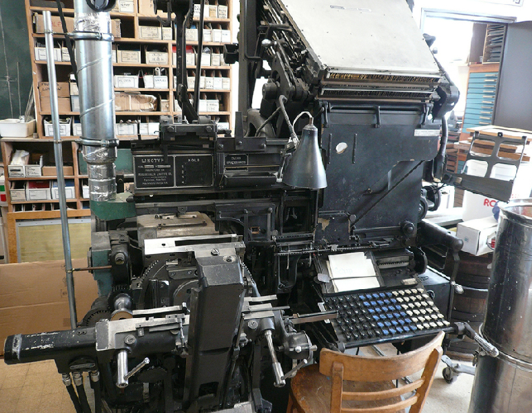 Linotype - clavier - copie - matrice - glissière